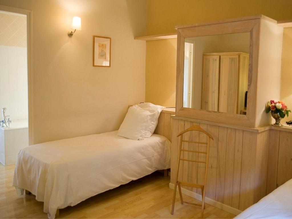 Hotel La Bougnate Blesle Rum bild