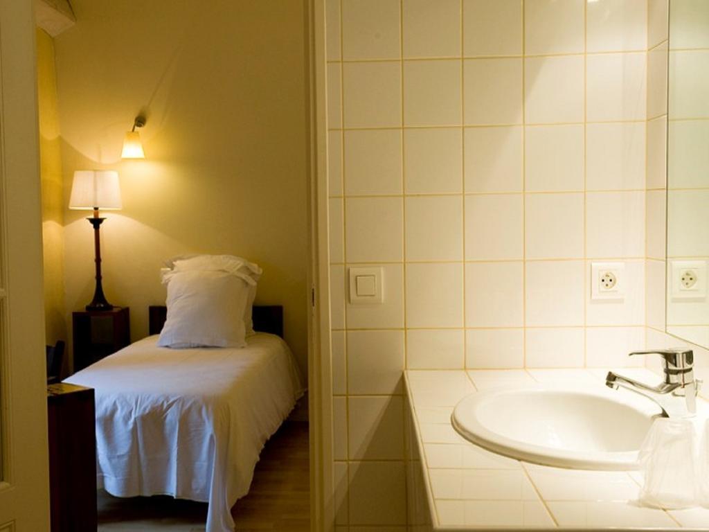 Hotel La Bougnate Blesle Rum bild